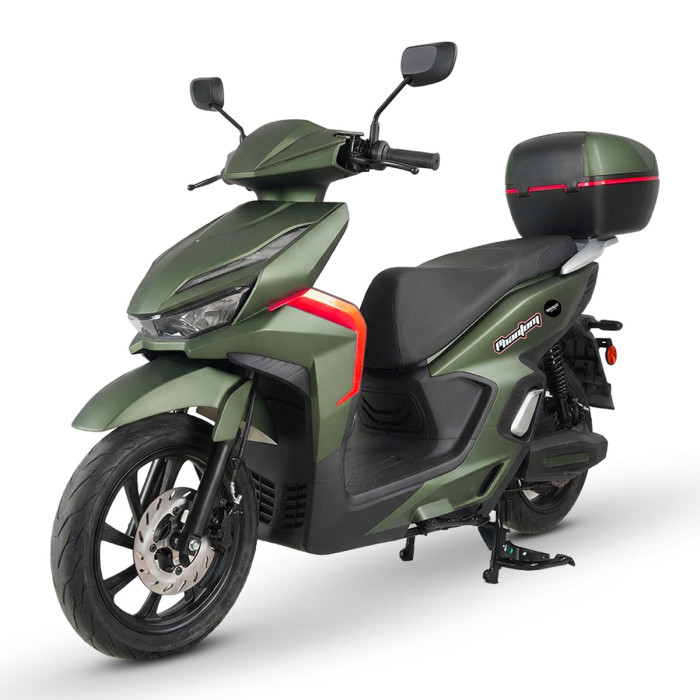 ilektriko-scooter-motosykleta-brave-motors-phantom_2-700x700